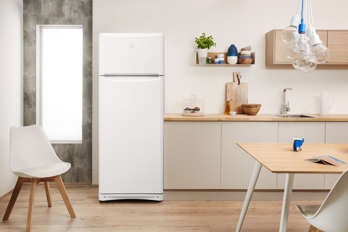 FRIGO. INDESIT TAA51
